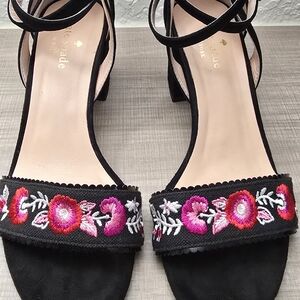 Kate Spade New York Black Suede Embroidered Floral Block Heel Sandals Size 8M